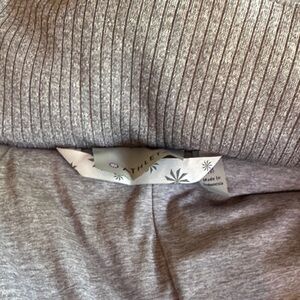 Athleta Heather Gray Ribbed vest